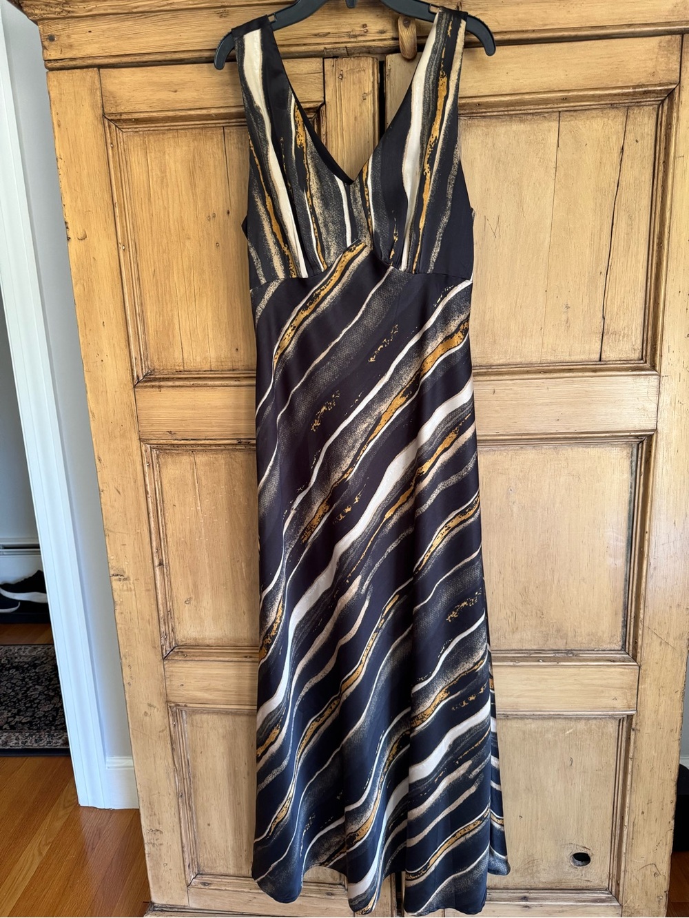 Mila Mae (Nordstrom) Sleeveless V-Neck Black, White & Gold Striped Maxi Dress